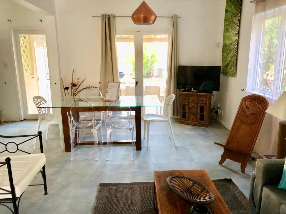 Le Frangipanier - Beachfront Villa in a beautiful&secured complex Flic-en-Flacq Esterno foto