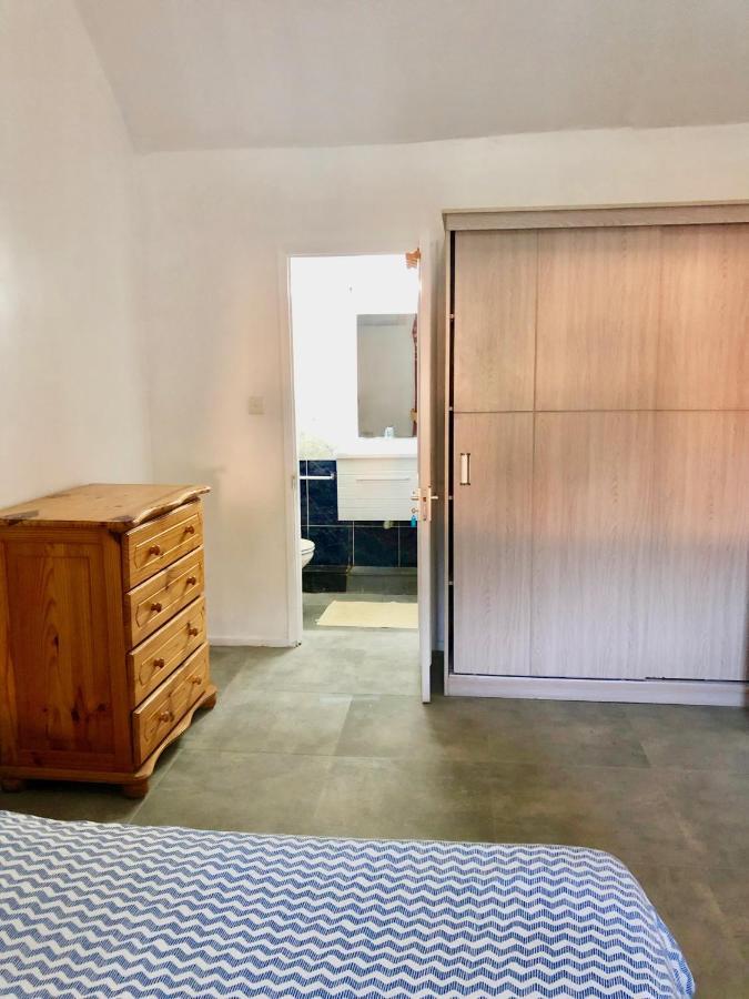 Le Frangipanier - Beachfront Villa in a beautiful&secured complex Flic-en-Flacq Esterno foto
