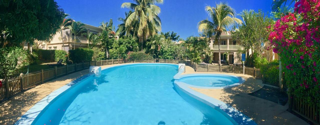 Le Frangipanier - Beachfront Villa in a beautiful&secured complex Flic-en-Flacq Esterno foto